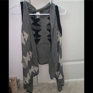 Sweater sleeveless cardigan!